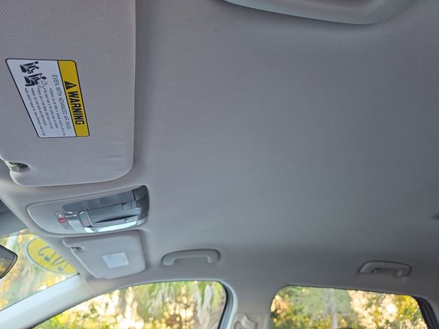 Certified 2025 Kia Sorento S FWD image 32