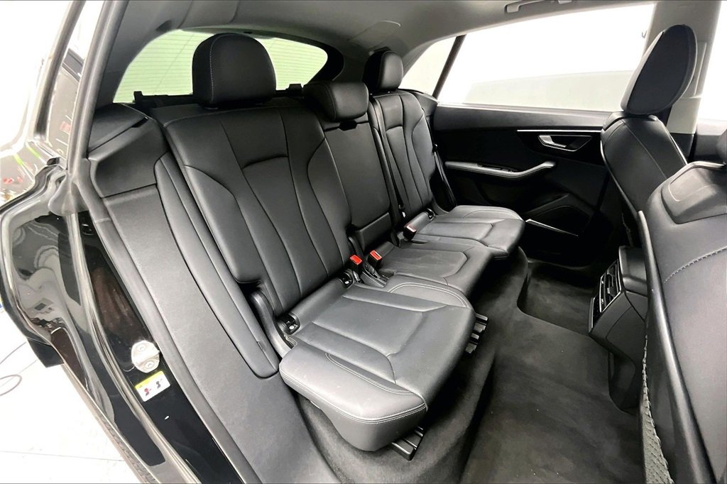 Used 2023 Audi Q8 Premium Plus w/ Premium Plus Package image 28