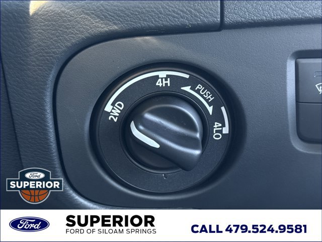Used 2025 Nissan Frontier PRO-4X AWD/4WD image 22