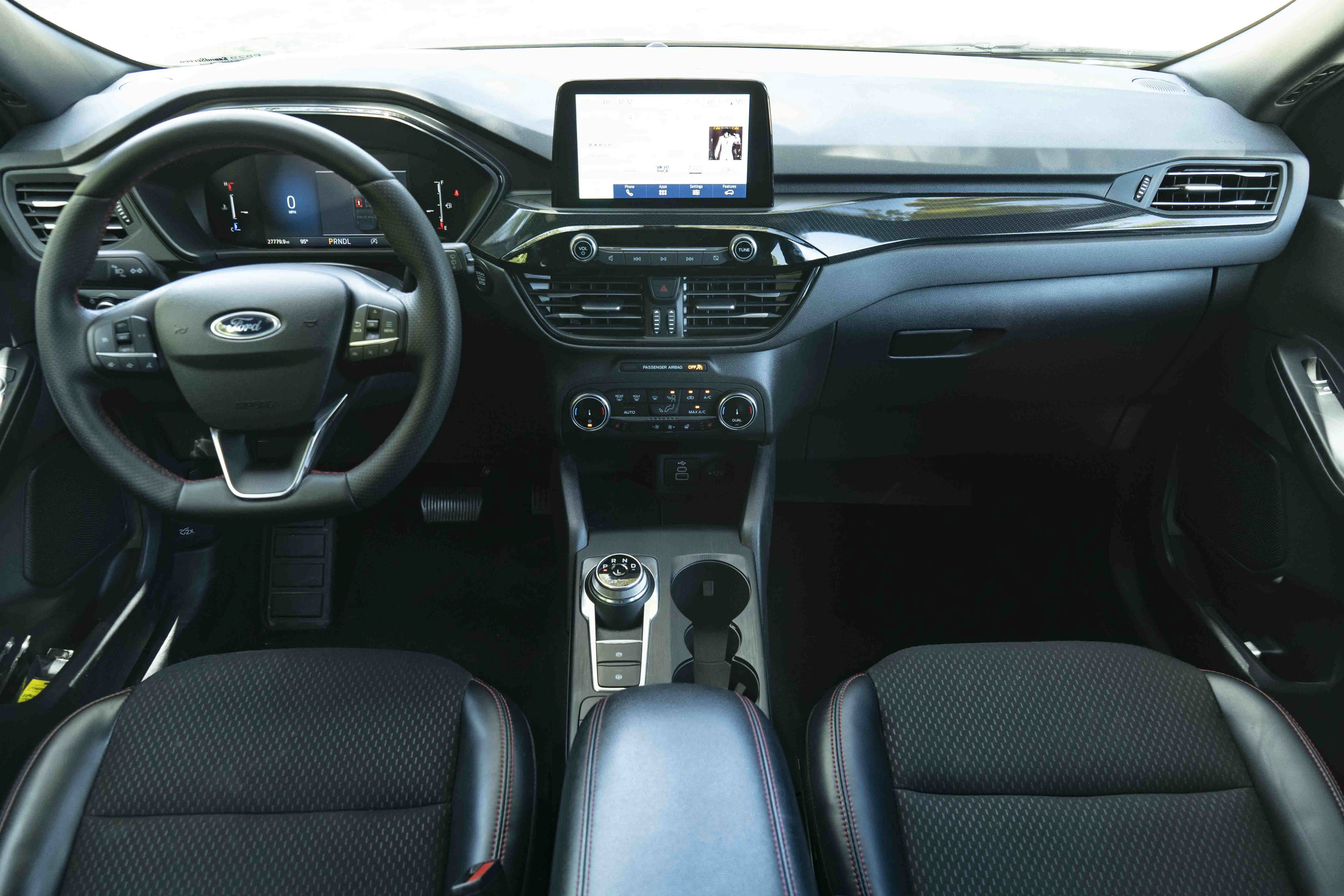 Used 2025 Ford Escape ST-Line Select AWD/4WD image 25