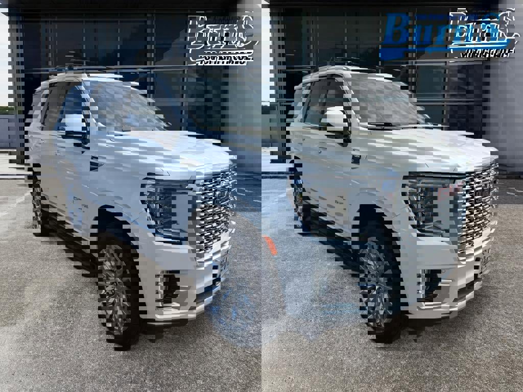 Used 2024 GMC Yukon Denali image 1