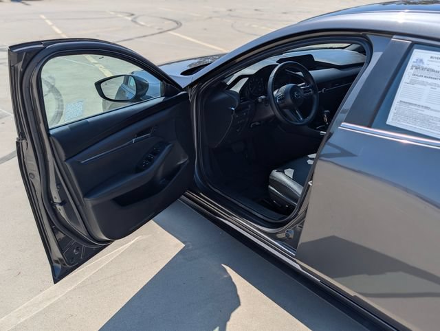 Used 2022 MAZDA MAZDA3 s FWD image 40