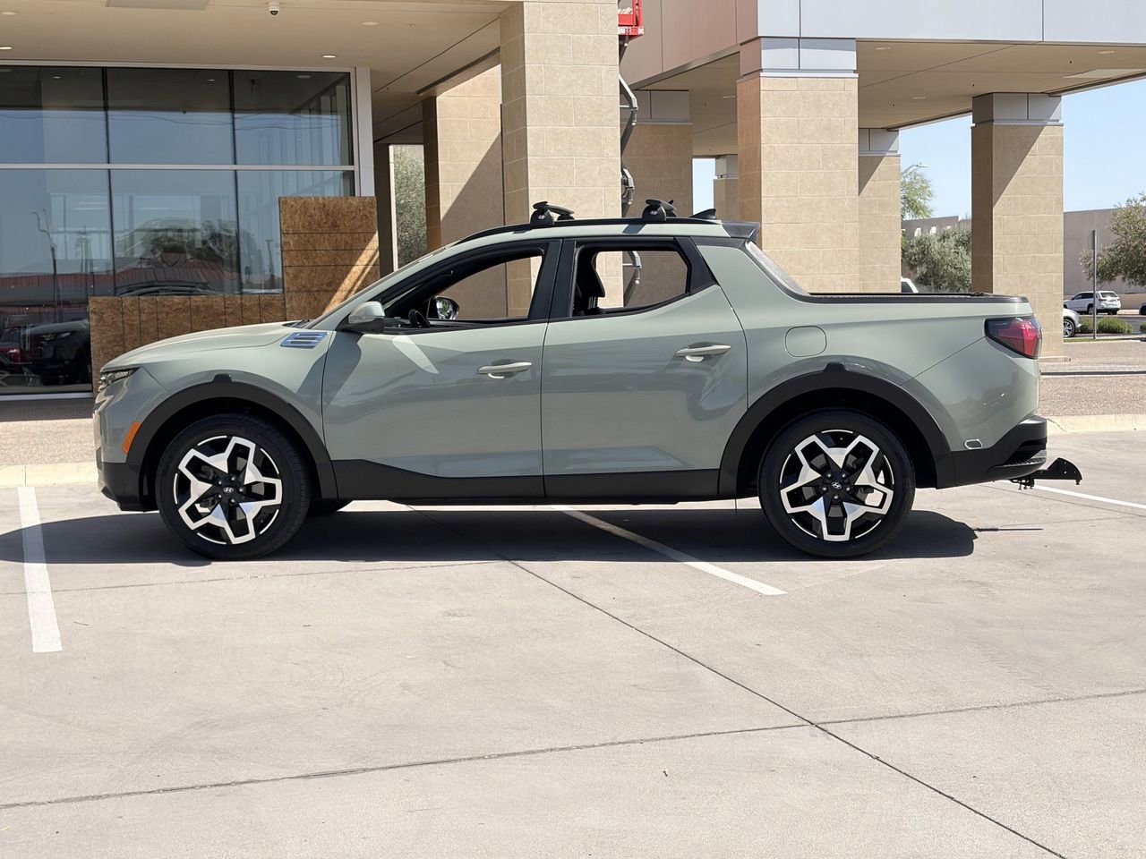 Used 2022 Hyundai Santa Cruz Limited AWD/4WD image 8