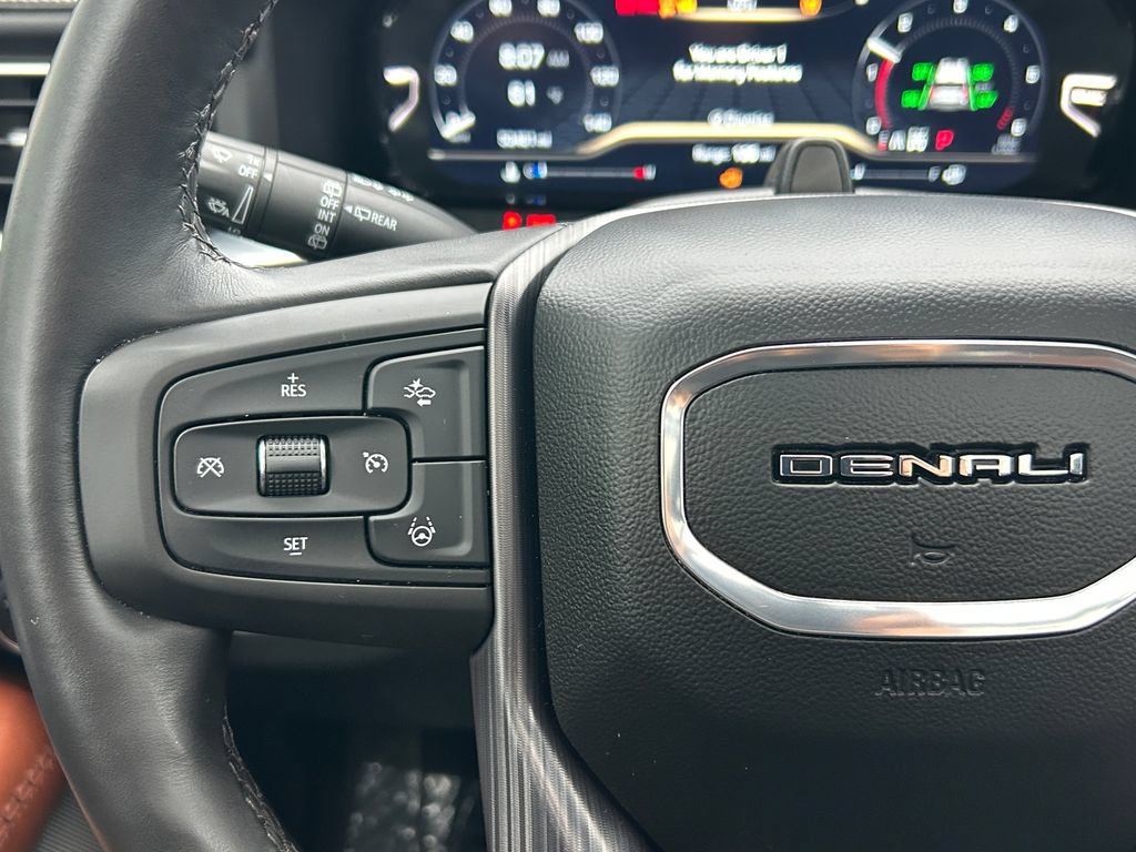 Used 2023 GMC Yukon XL Denali Ultimate AWD/4WD image 20