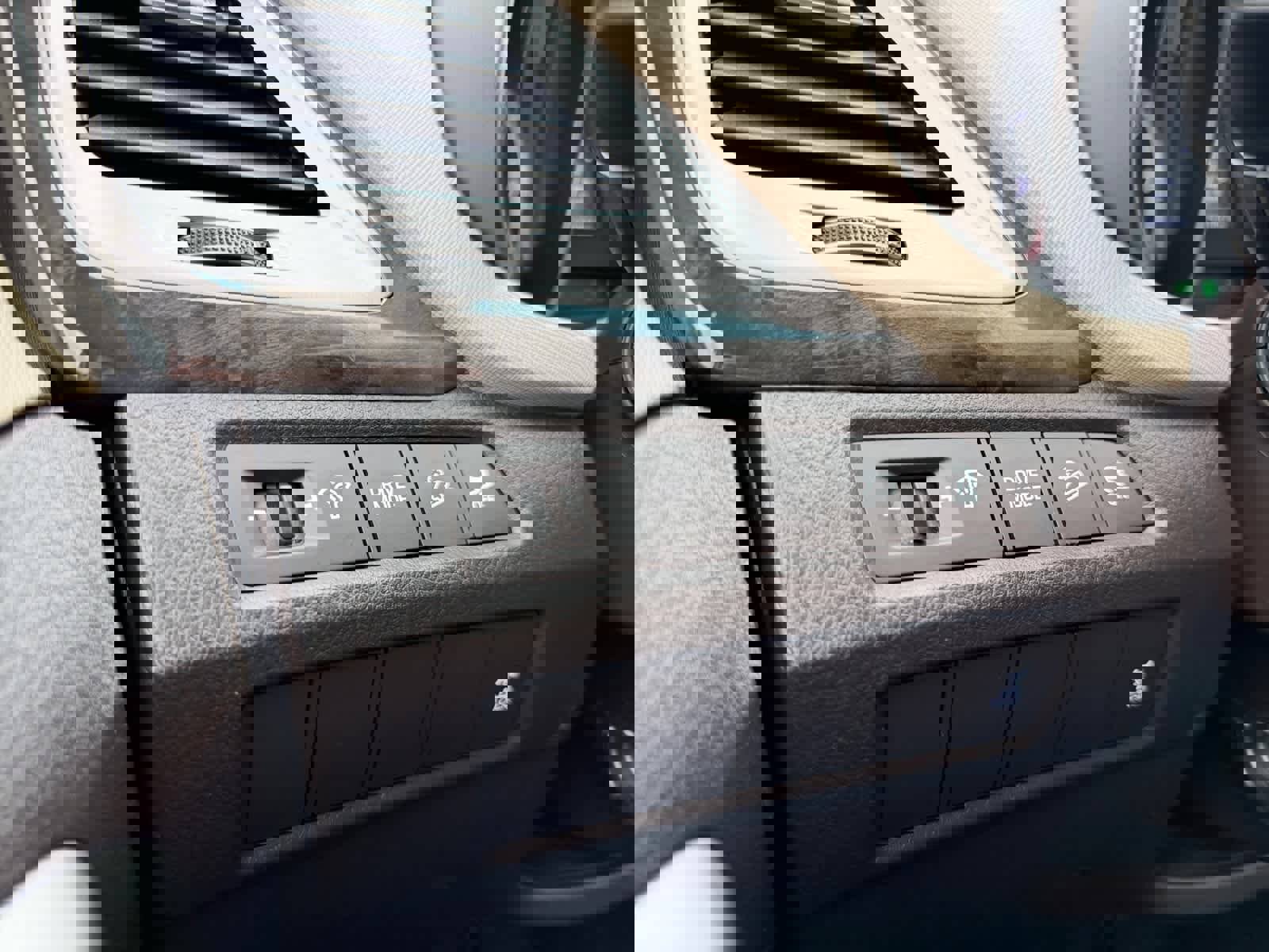 Used 2017 Hyundai Santa Fe Sport image 23