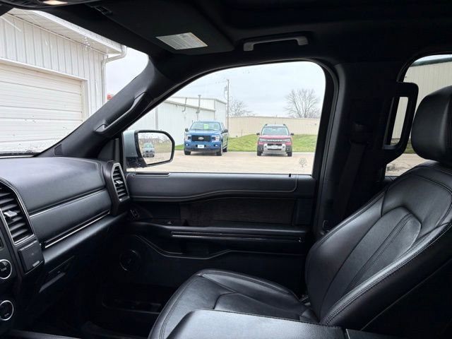 Used 2021 Ford Expedition Limited image 13