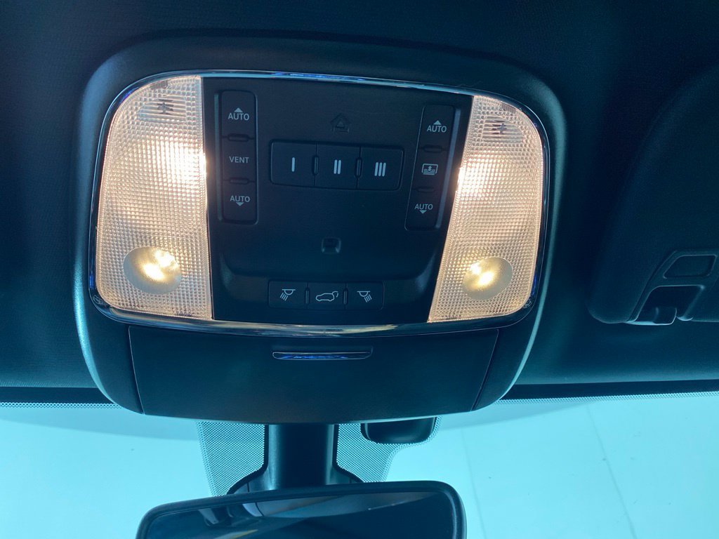 Used 2021 Jeep Grand Cherokee Limited X AWD/4WD image 19