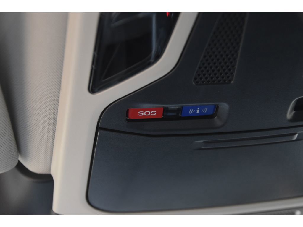 Certified 2025 Subaru Outback Premium image 36