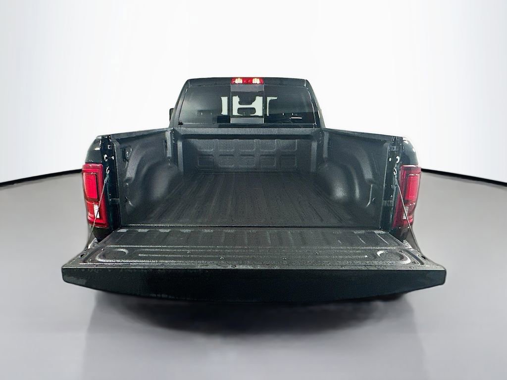 New 2025 RAM 3500 Laramie AWD/4WD image 16