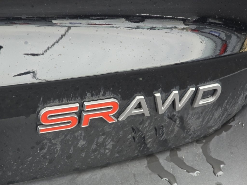 Used 2025 Nissan Kicks SR image 28