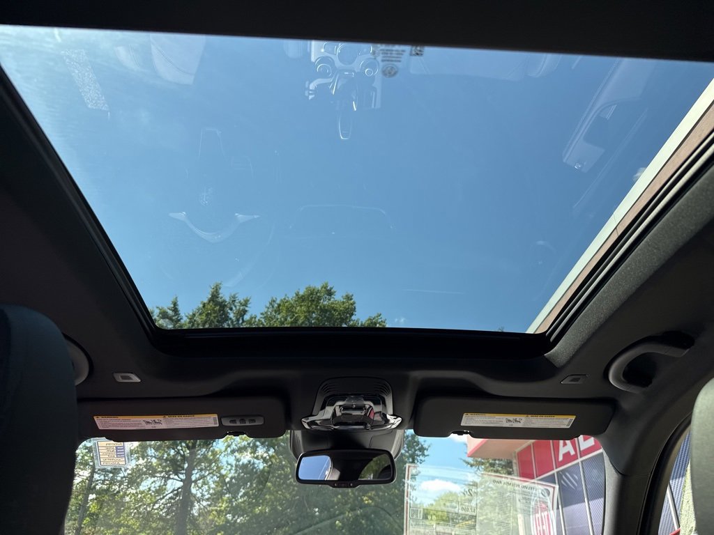 New 2025 Alfa Romeo Stelvio Sprint image 20