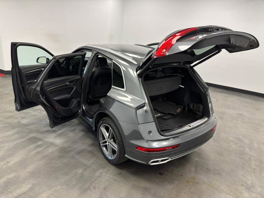 Used 2018 Audi SQ5 Premium Plus w/ Navigation Package image 23