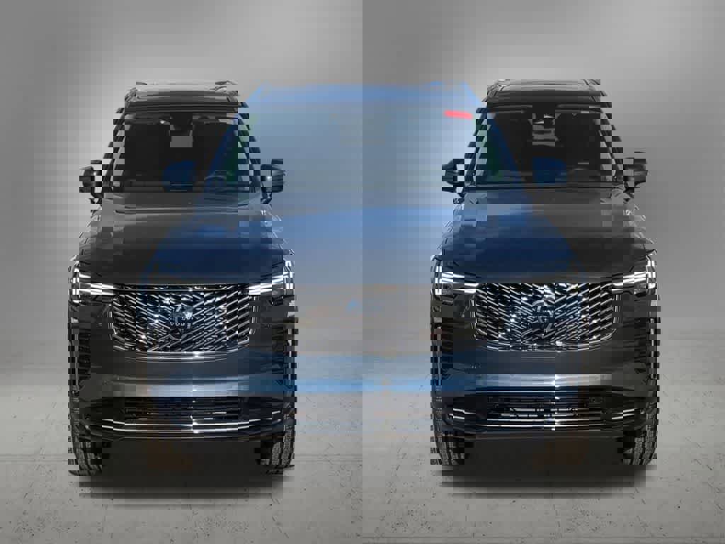 New 2026 Volvo XC90 B5 Plus w/ Protection Package Premier image 9