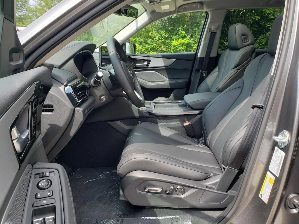 New 2026 Acura MDX SH-AWD image 9