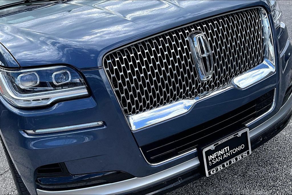 Used 2023 Lincoln Navigator L Reserve AWD/4WD image 40