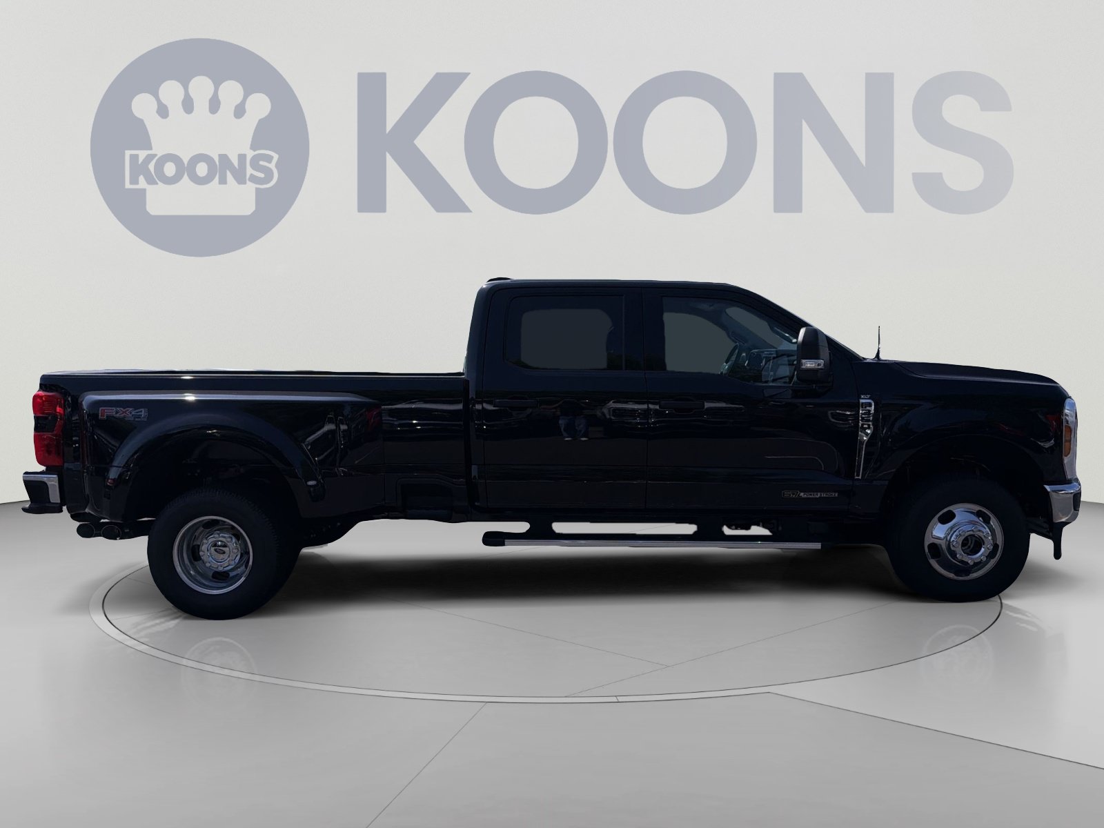 New 2026 Ford F350 XLT w/ 360-Degree Camera Package AWD/4WD image 8
