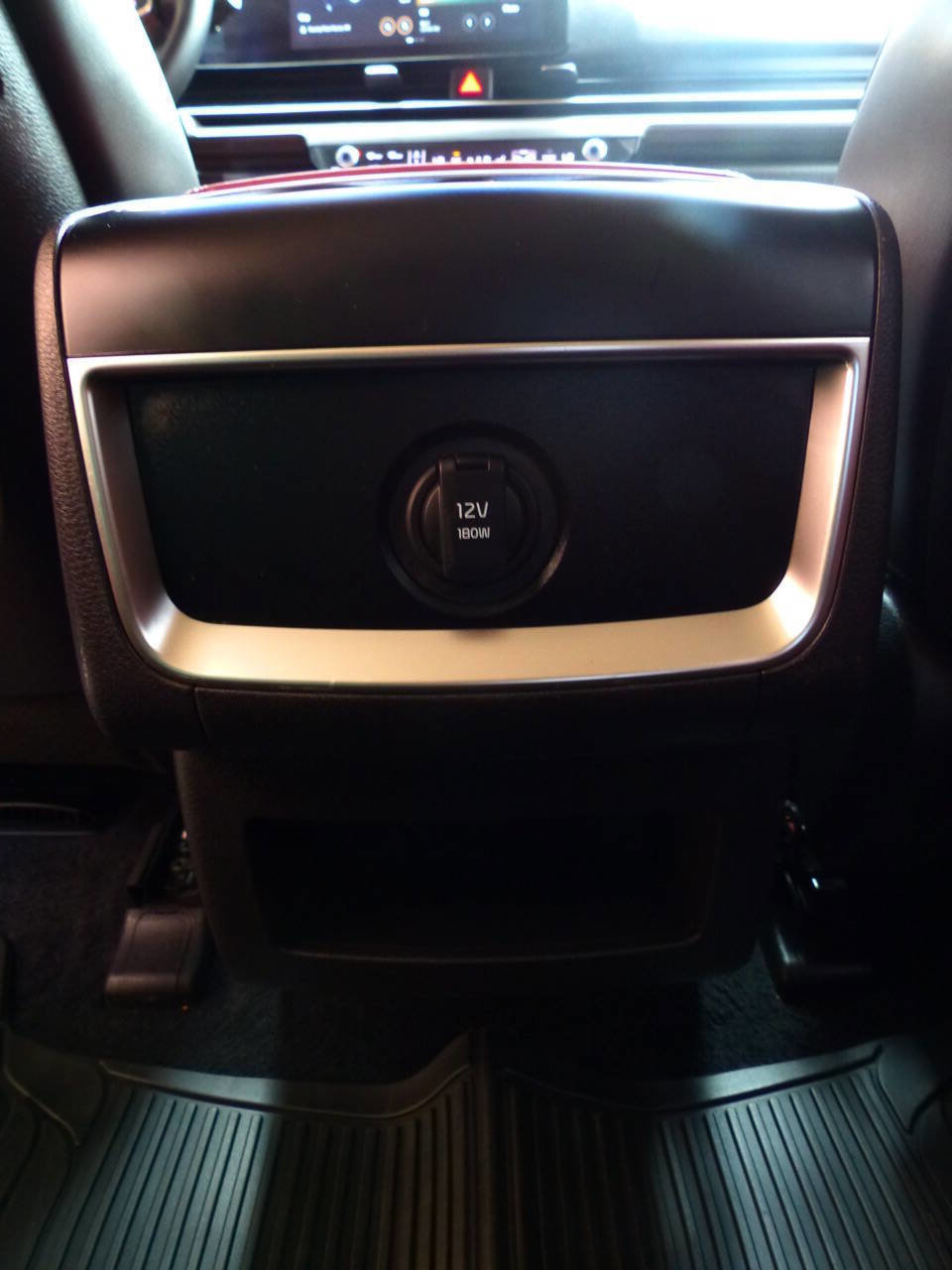 Used 2025 Kia Carnival EX image 39