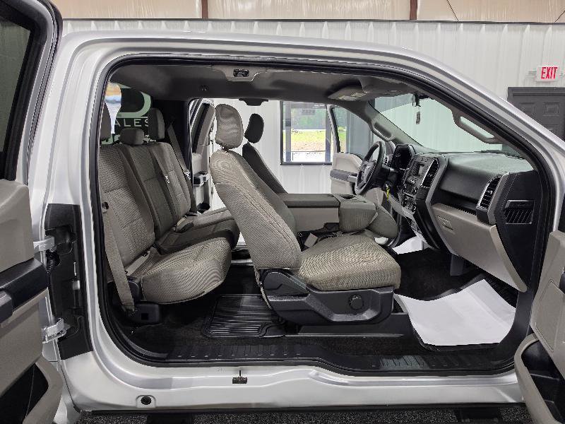 Used 2015 Ford F150 XLT image 12