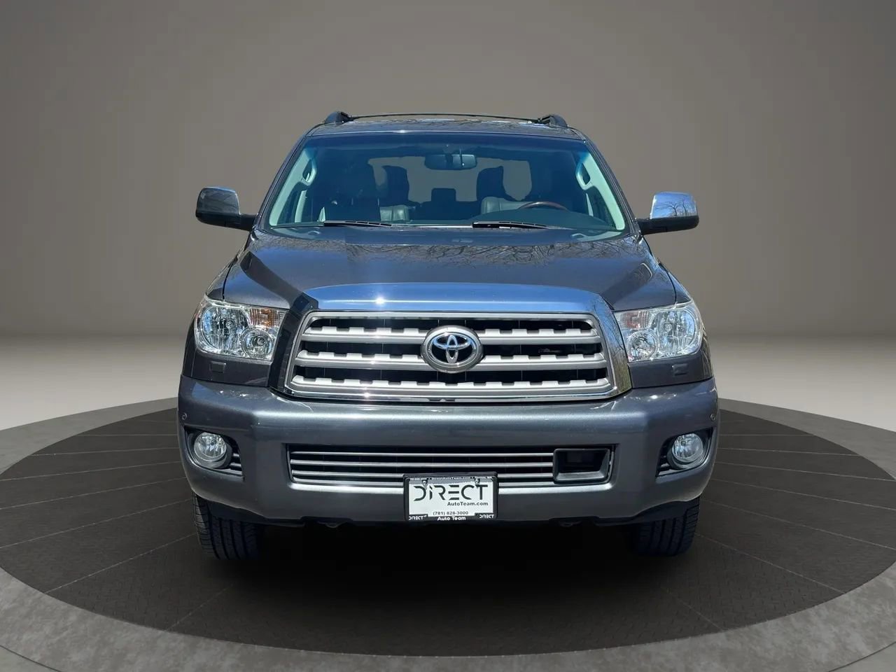 Used 2014 Toyota Sequoia Platinum AWD/4WD image 2