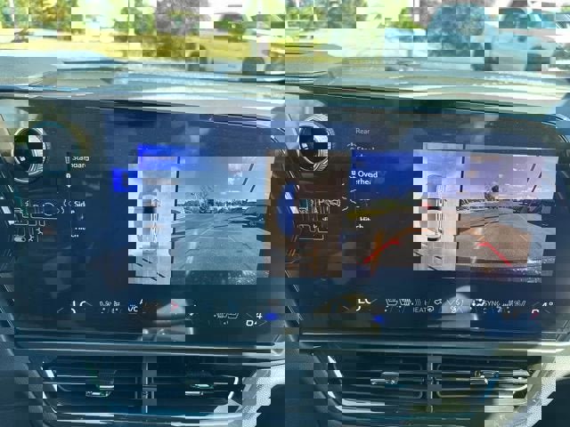 New 2025 Chevrolet Equinox EV RS image 13