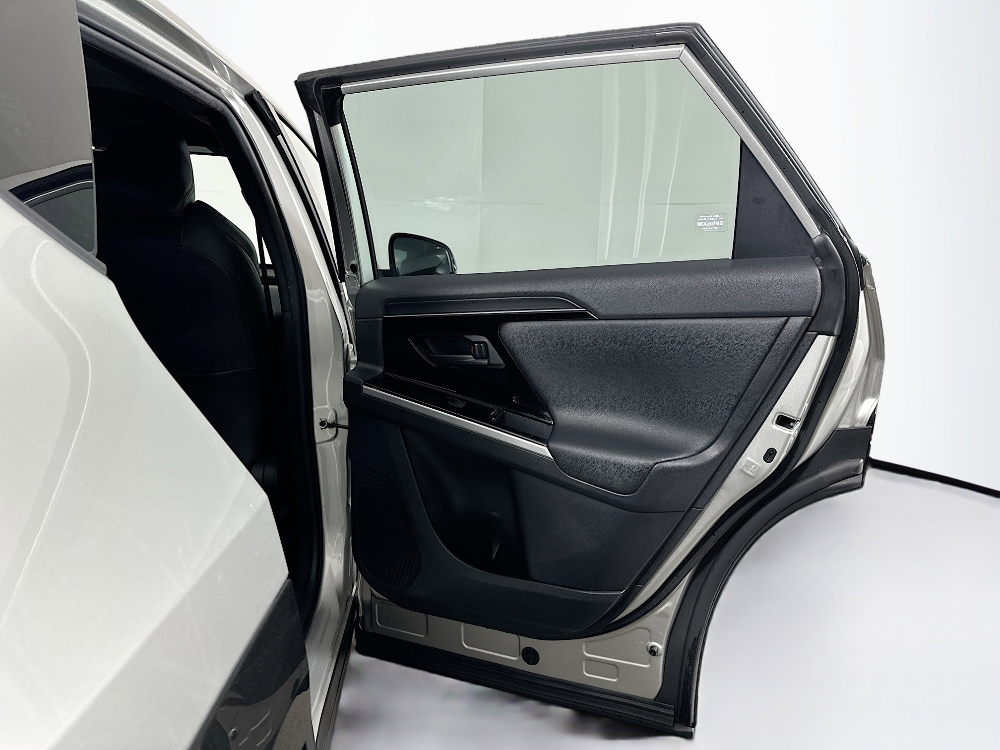 Used 2024 Toyota bZ4X XLE image 32