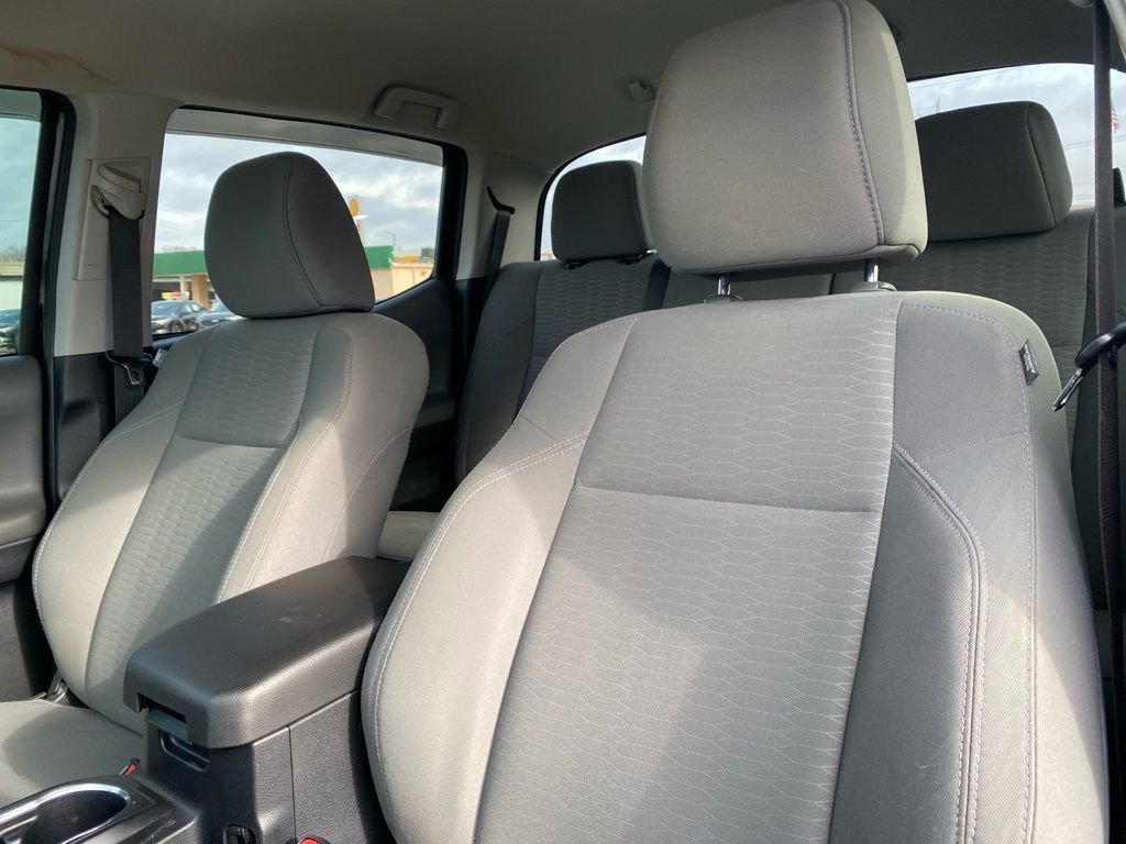 Used 2019 Toyota Tacoma SR w/ SR Convenience Package image 11