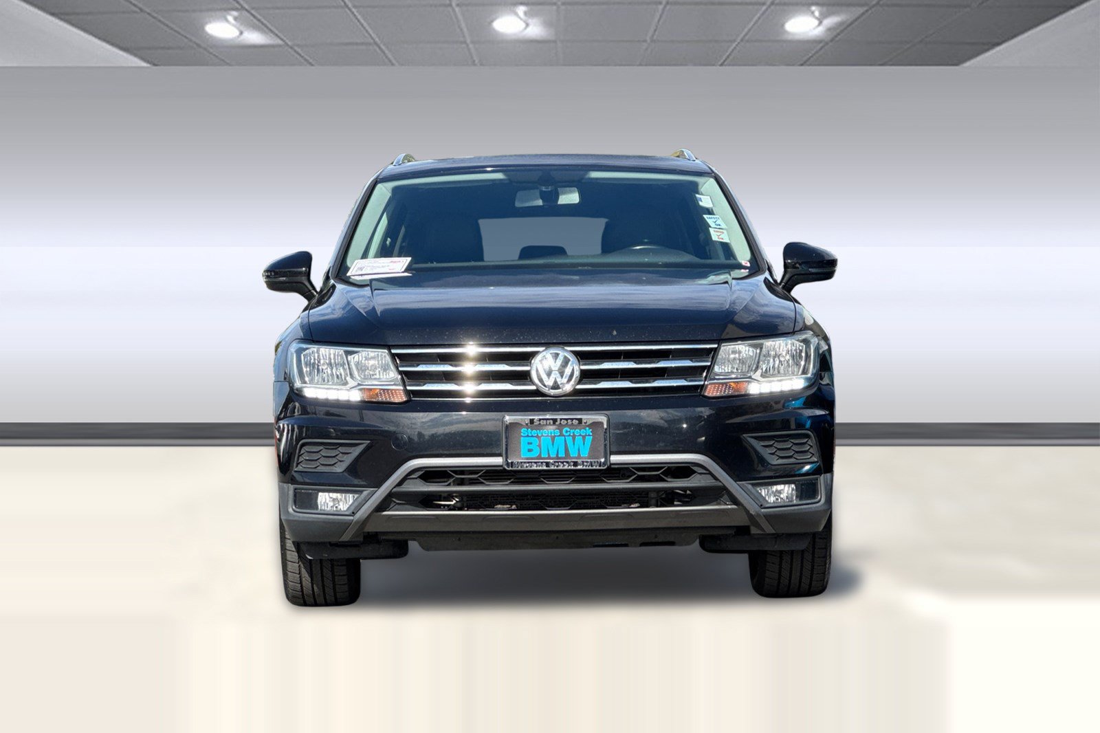 Used 2018 Volkswagen Tiguan SEL AWD/4WD image 6