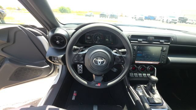 Used 2025 Toyota GR86 Premium RWD image 22