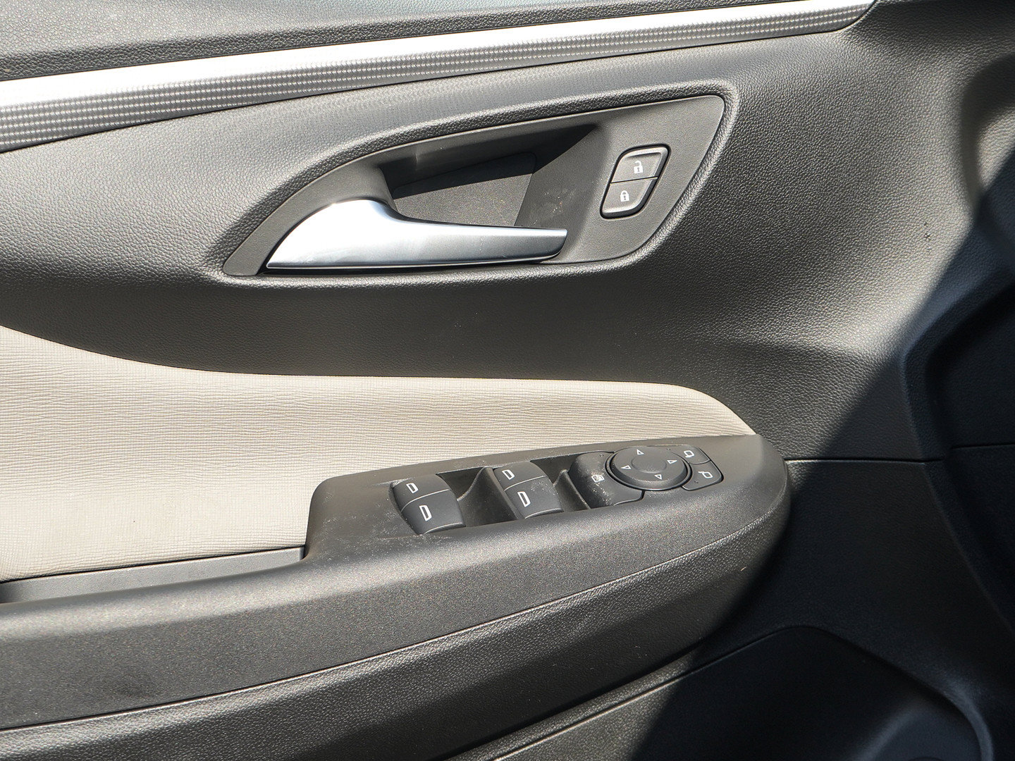 New 2026 Buick Envista Sport Touring FWD image 17