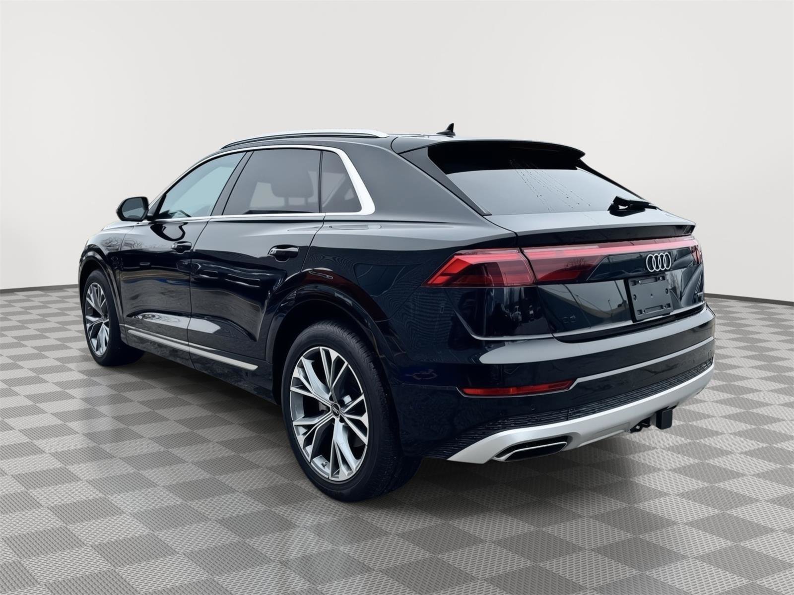 Certified 2025 Audi Q8 Premium Plus w/ Premium Plus Package AWD/4WD image 3