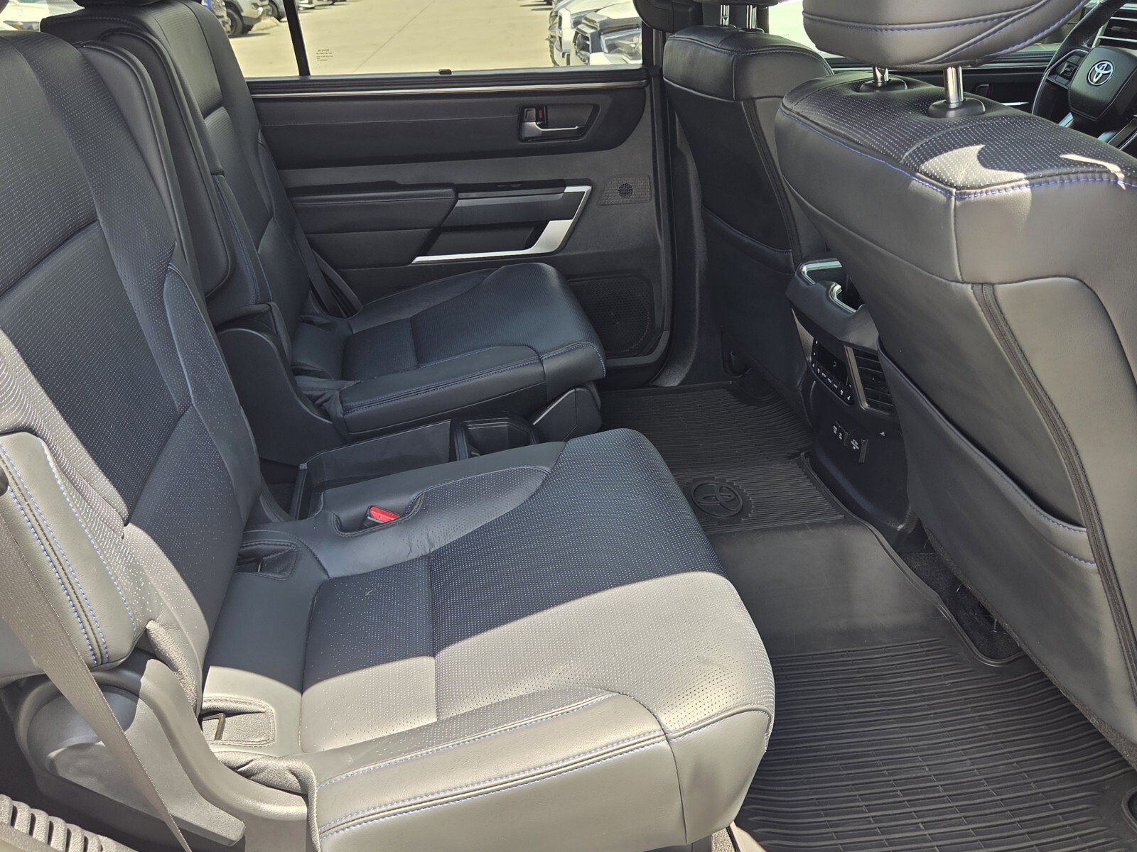 Certified 2025 Toyota Sequoia Platinum AWD/4WD image 11