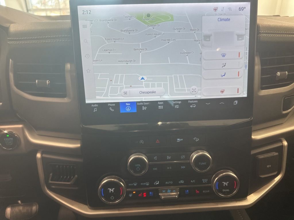 Used 2024 Ford Expedition XLT image 4