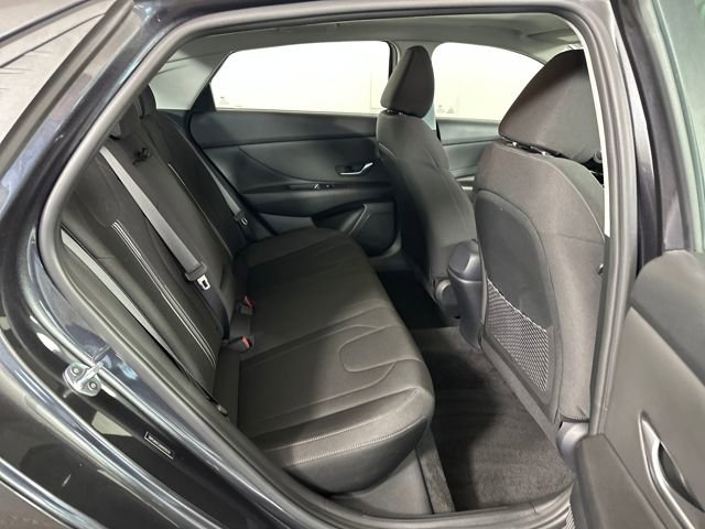 Used 2021 Hyundai Elantra SEL w/ Convenience + Premium Package image 27