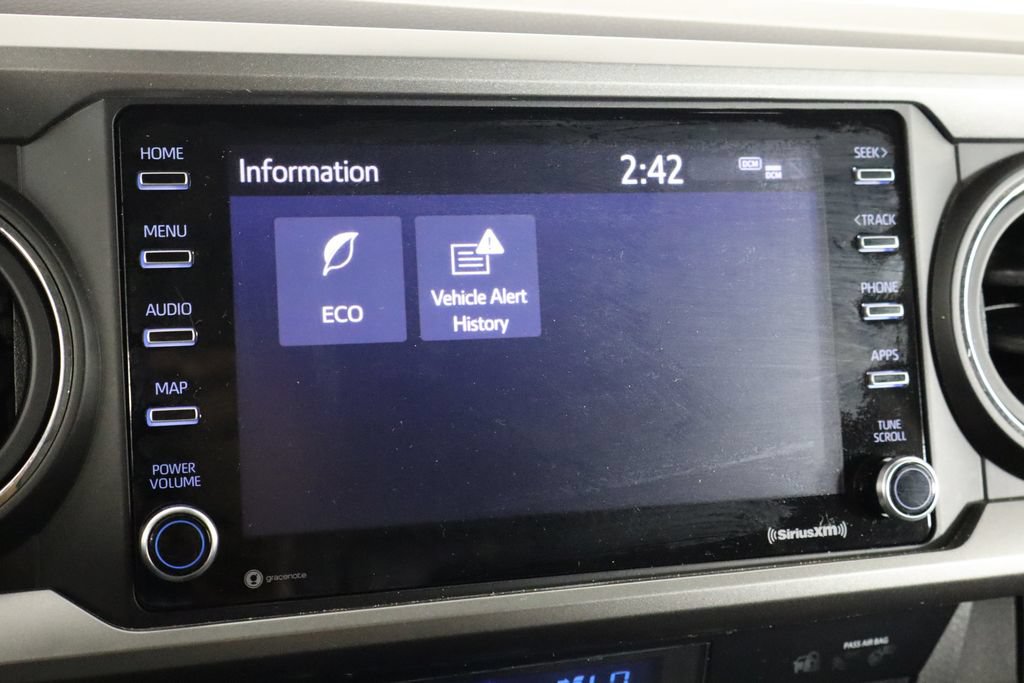Used 2022 Toyota Tacoma SR5 w/ Technology Package RWD image 34