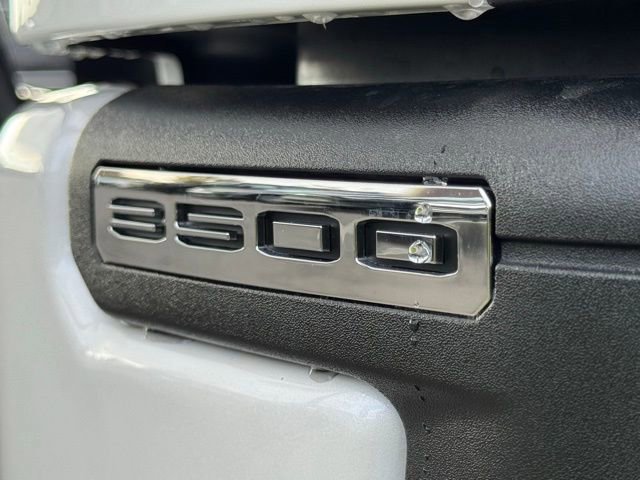 Used 2025 GMC Sierra 3500 Denali w/ Denali Reserve Package image 17