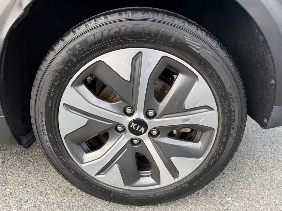 Used 2020 Kia Niro EX w/ Cold Weather Package image 50
