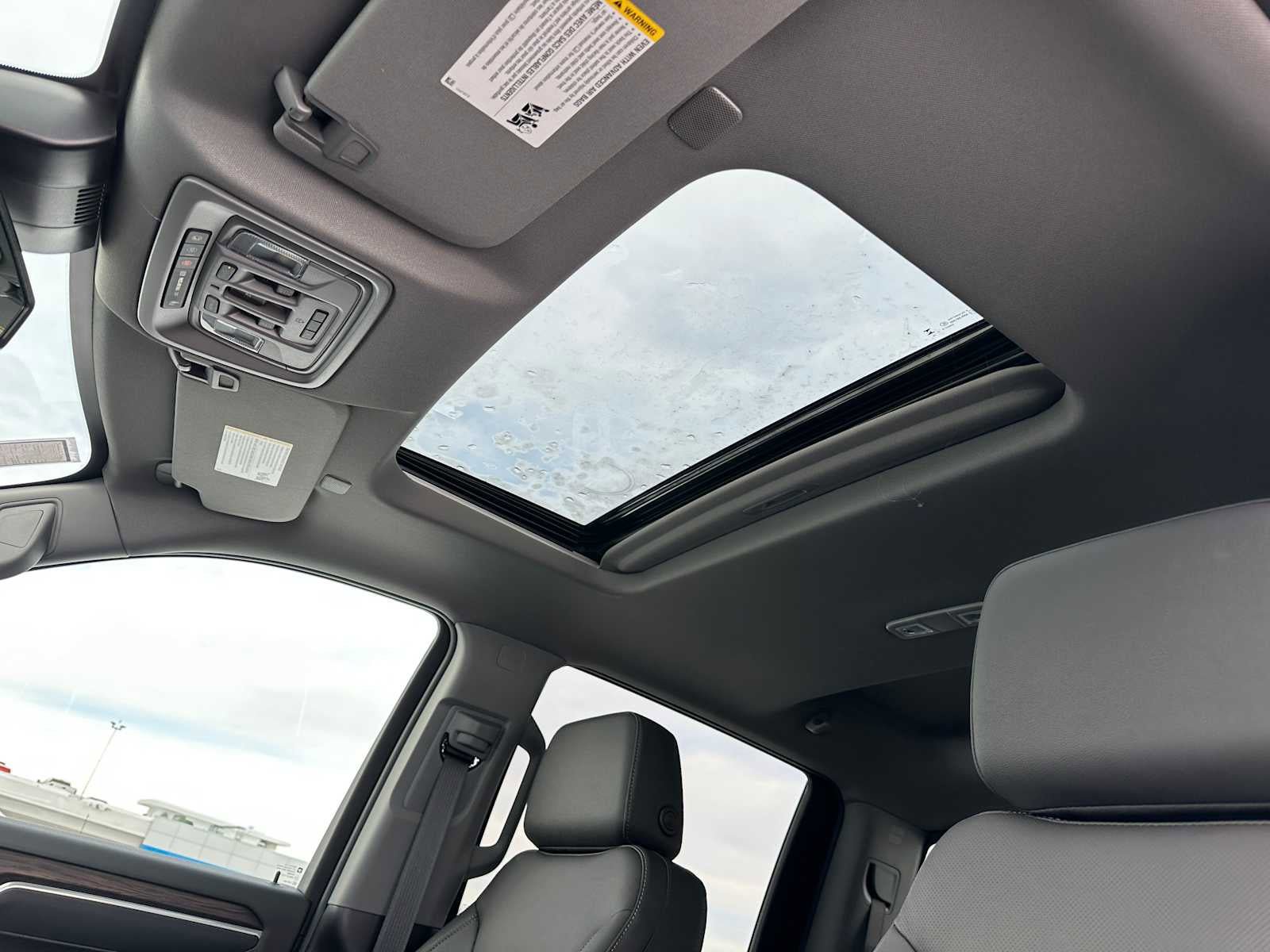New 2026 GMC Sierra 2500 SLT w/ SLT Convenience Package image 22
