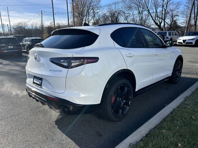 New 2025 Alfa Romeo Stelvio Sprint w/ Veloce Package image 8