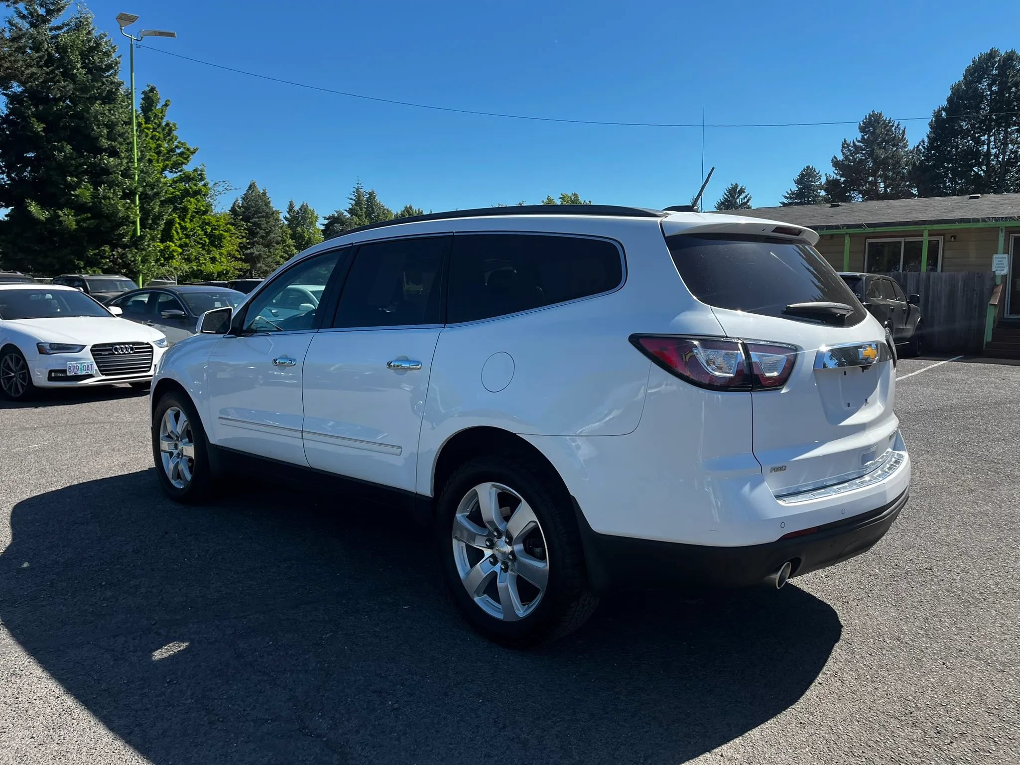 Used 2016 Chevrolet Traverse LTZ AWD/4WD image 5