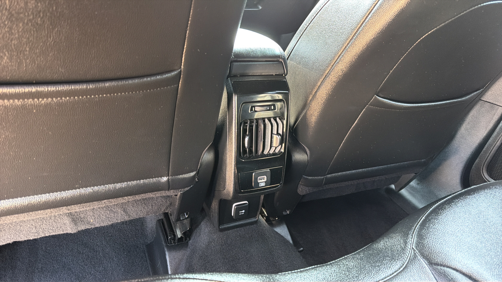 Used 2023 Jeep Compass Limited AWD/4WD image 24