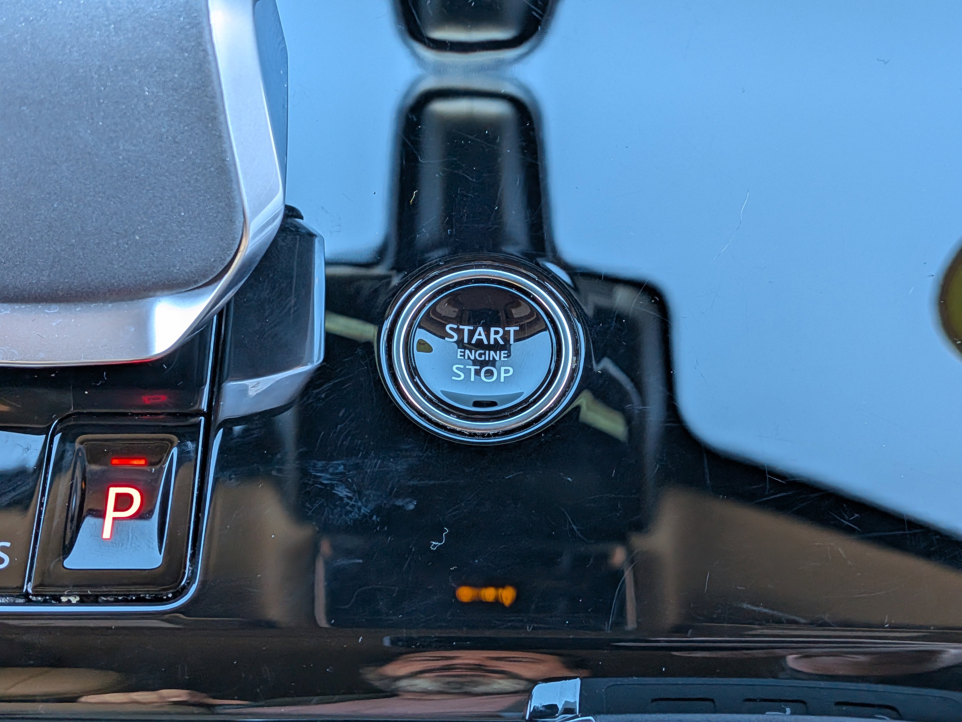 Used 2024 Land Rover Range Rover Sport SE image 28