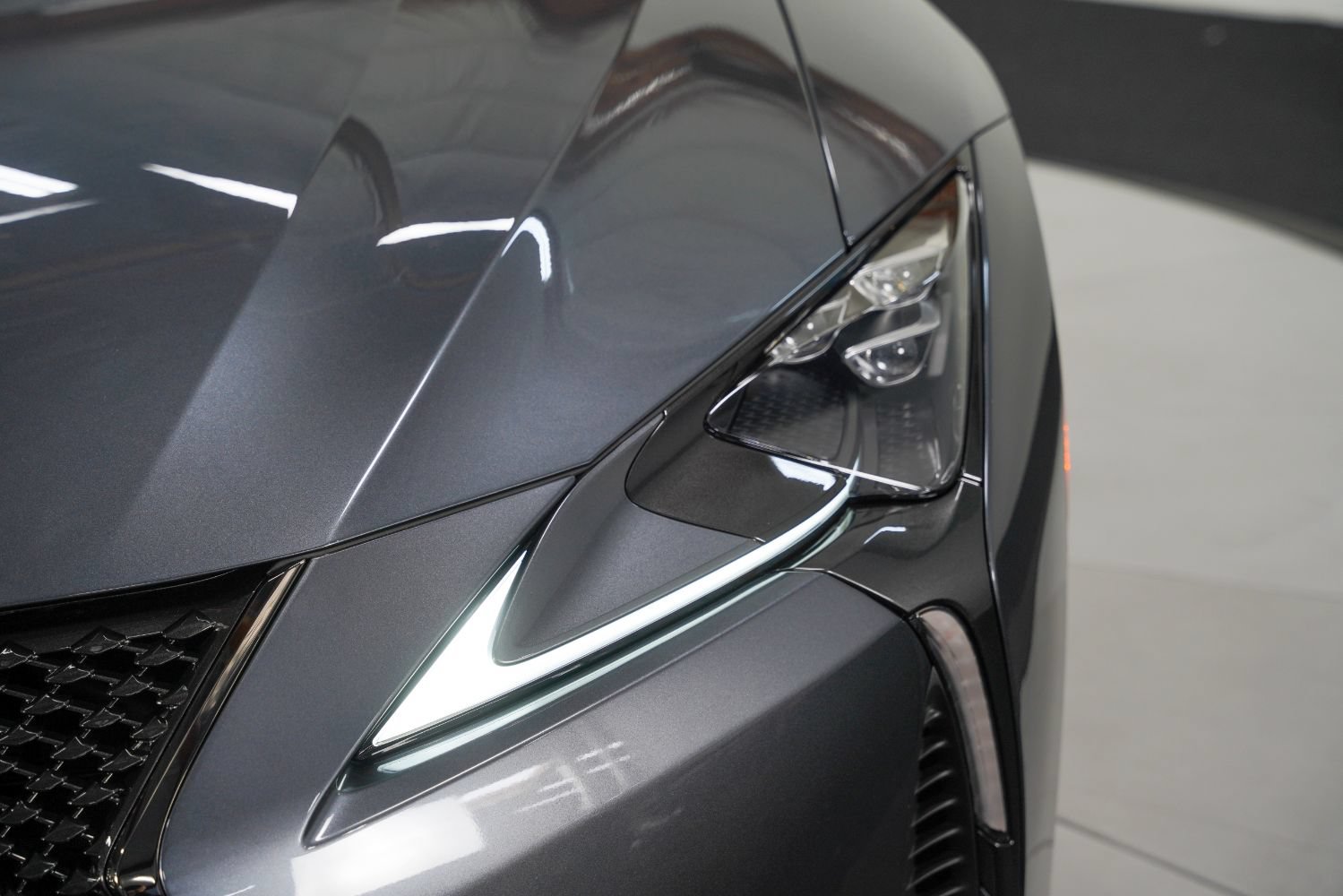 Used 2025 Lexus LC 500 Convertible w/ Bespoke Build Package RWD image 15