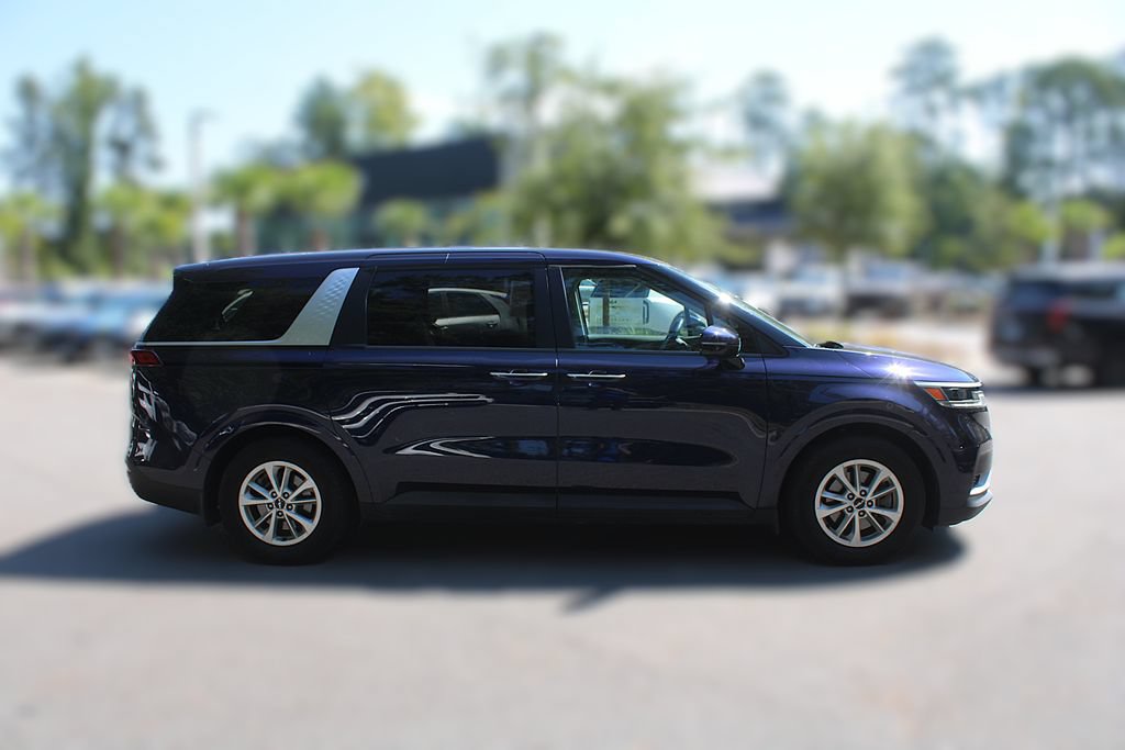 Certified 2024 Kia Carnival LX FWD image 16