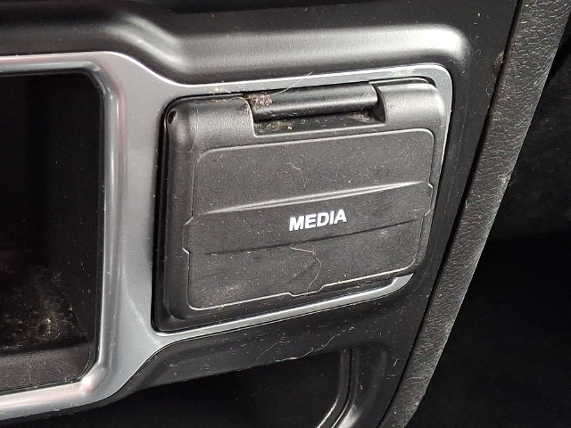 Used 2021 Jeep Wrangler Sport AWD/4WD image 24