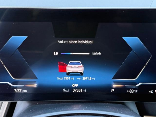 Used 2026 BMW iX xDrive60 image 27