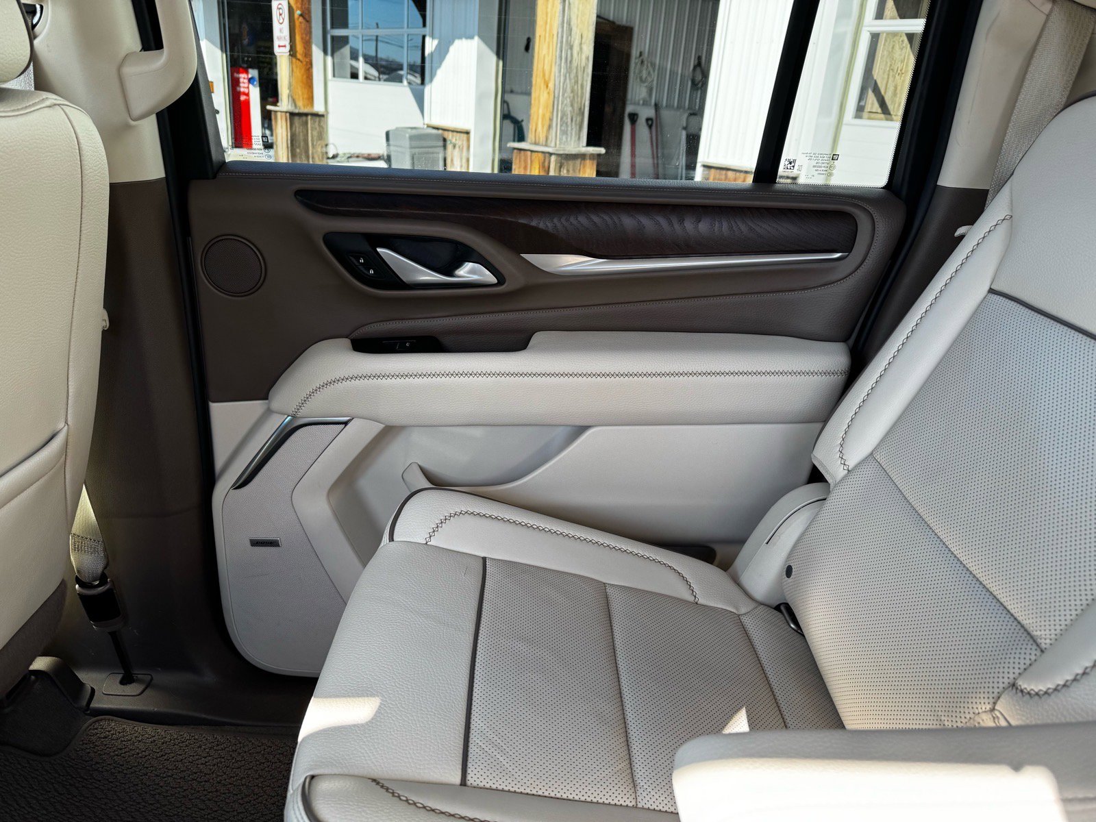 Used 2022 GMC Yukon XL Denali w/ Advanced Technology Package image 19