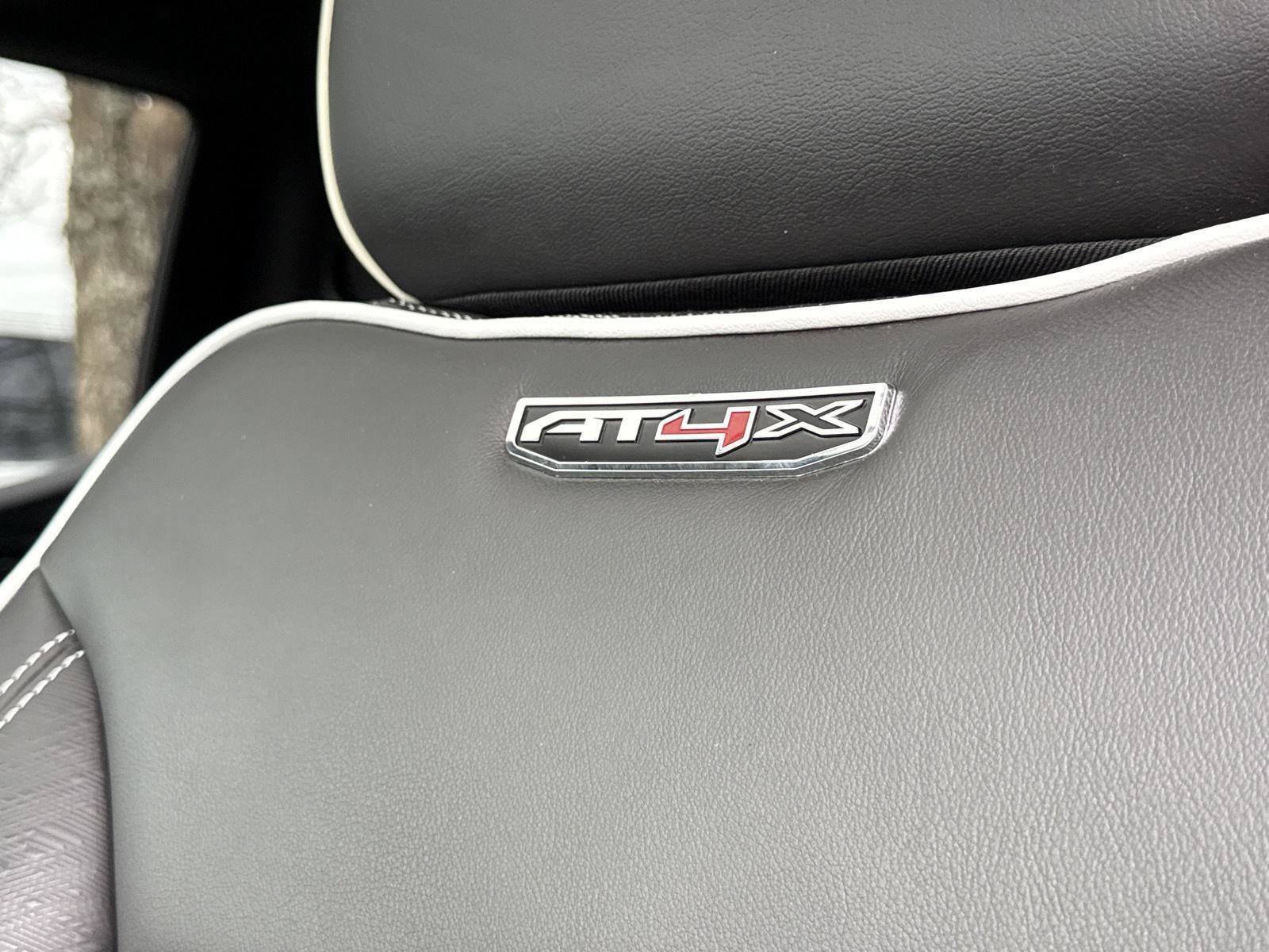 Used 2024 GMC Sierra 1500 AT4X image 17