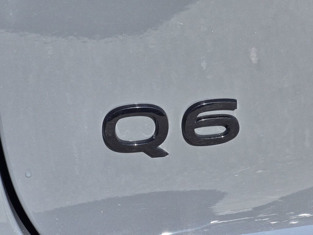 Used 2025 Audi Q6 e-tron Premium Plus w/ Premium Plus image 17