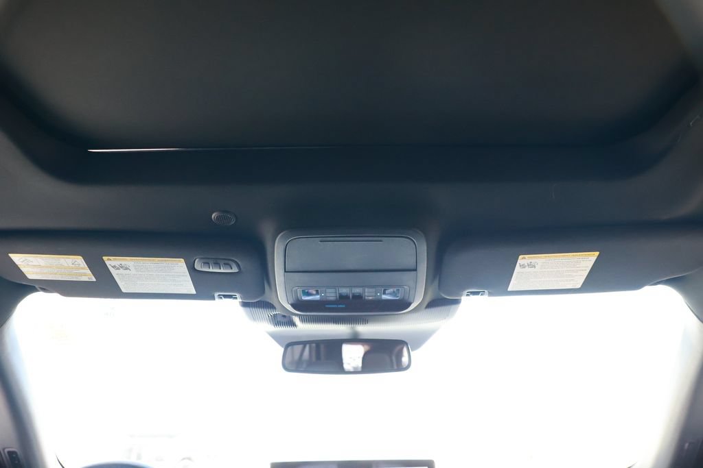 Used 2025 Ford Explorer ST AWD/4WD image 33
