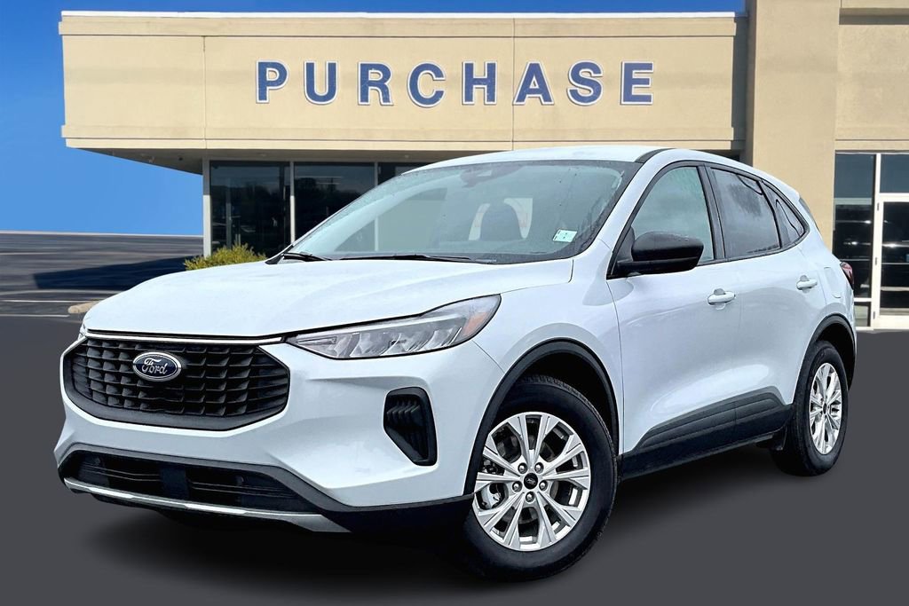 New 2025 Ford Escape Active w/ Active Premium Tech Pack image 2